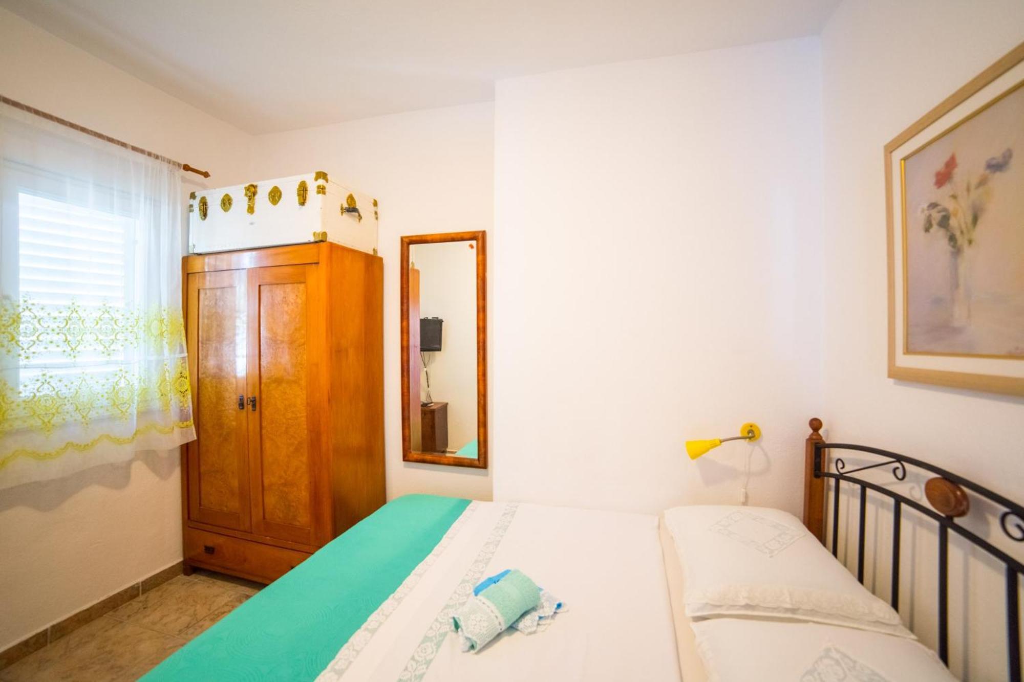 Apartmani Kala Podgora Rom bilde