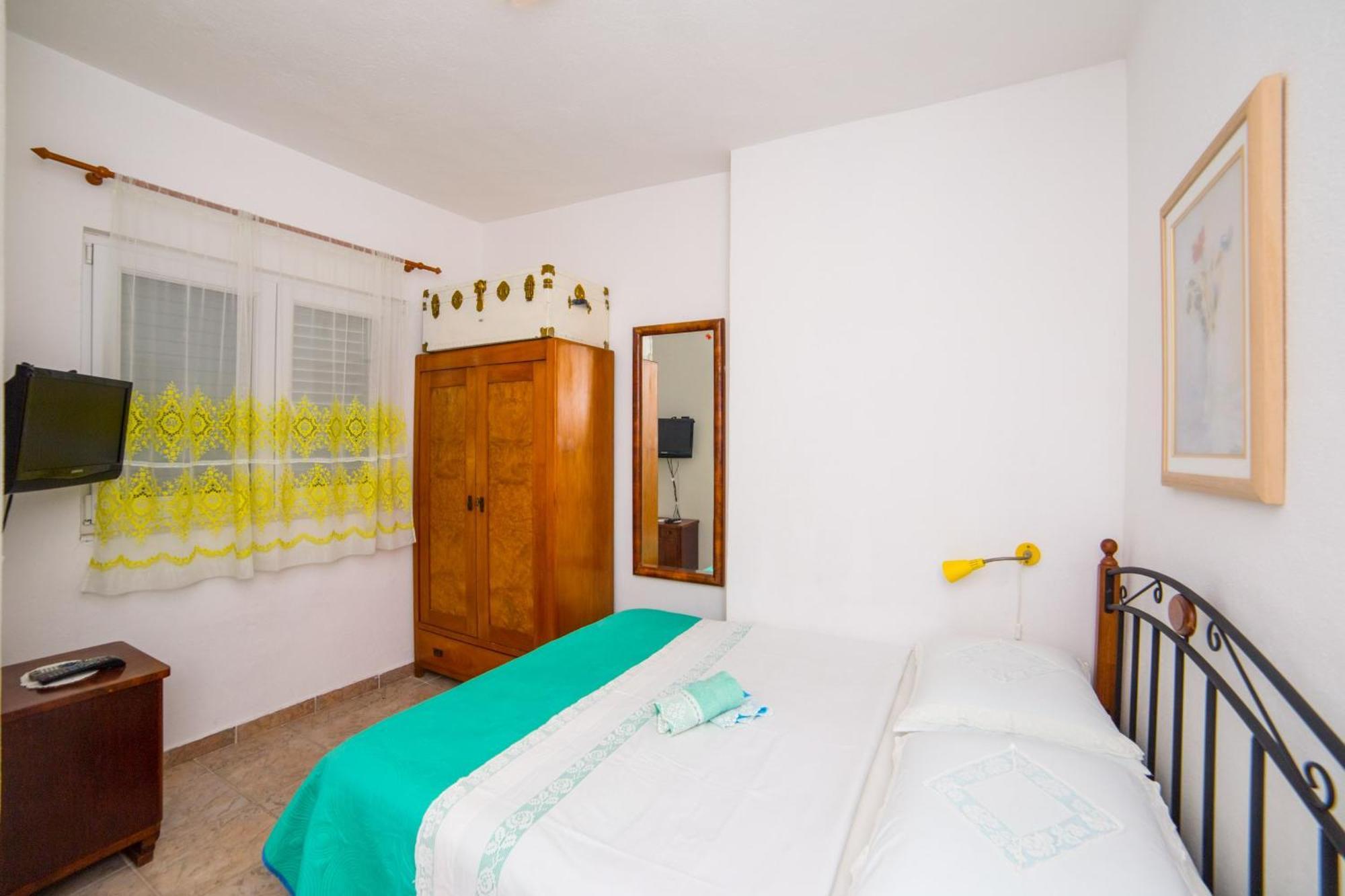 Apartmani Kala Podgora Rom bilde